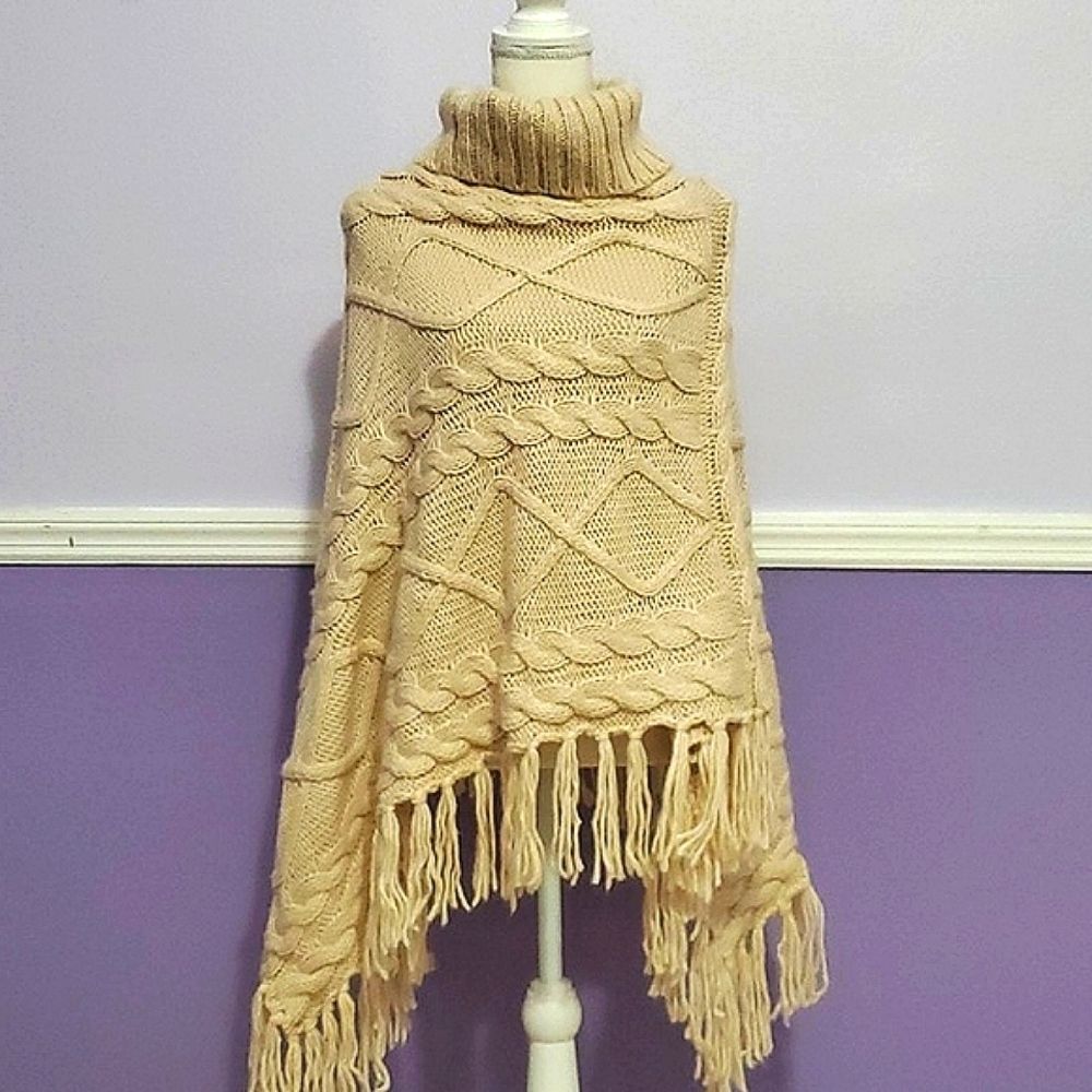 Forever 21 Y2K Beige Boho Mock Neck Thick Cable Knit Fringed Poncho XL